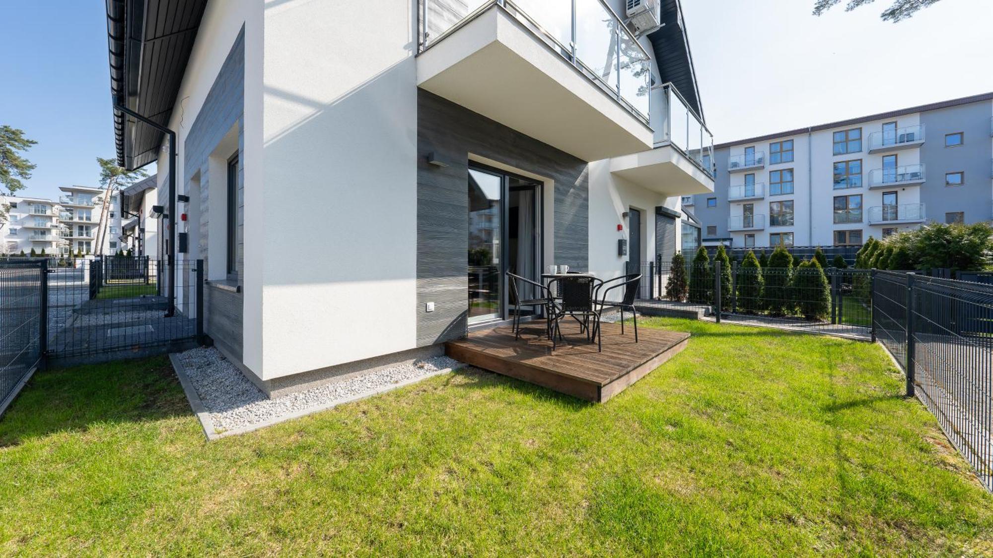 Apartamenty Sun & Snow Horizon Park Dziwnówek Exteriör bild